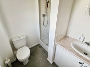 Ensuite- click for photo gallery